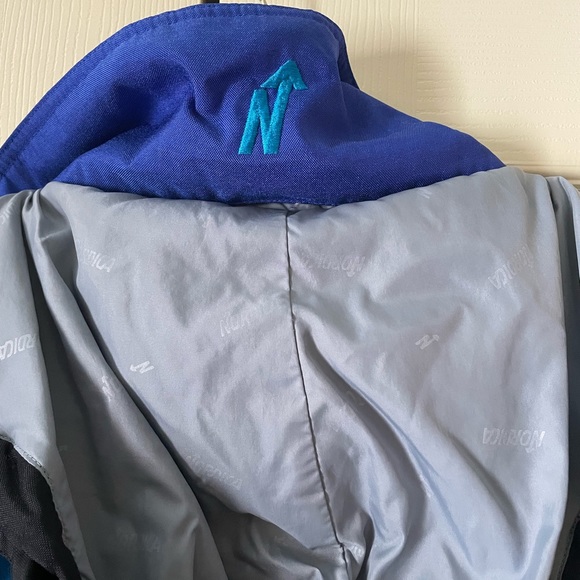 Vintage Nordica Anorak Jacket - Picture 13 of 14